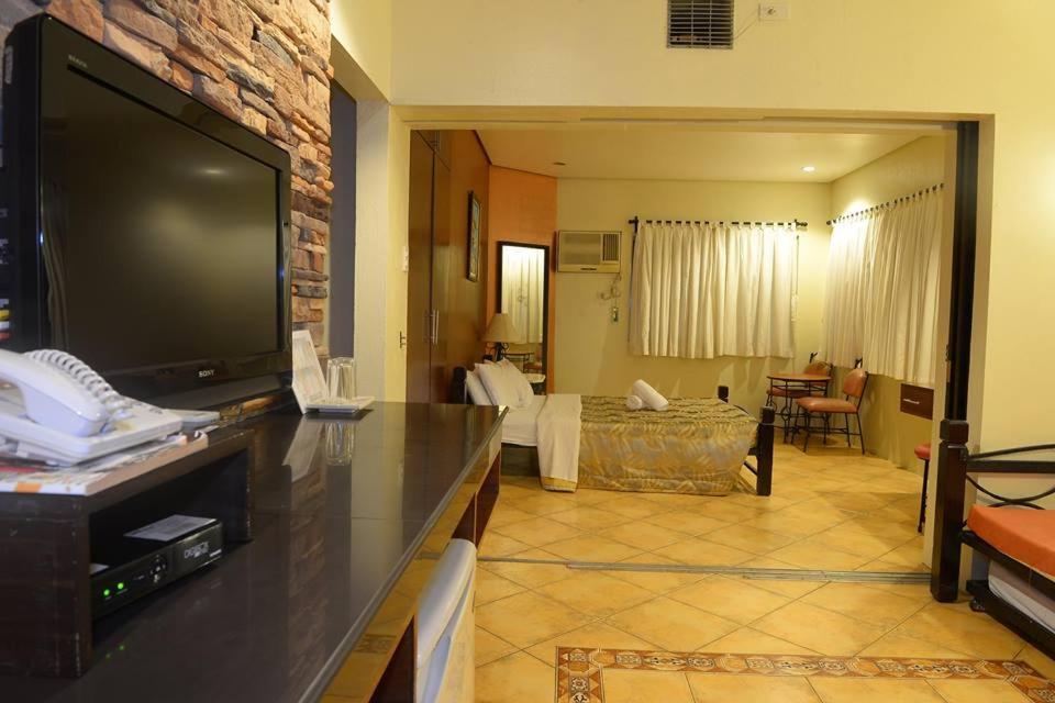 Palmas Del Mar Hotel Bacolod Luaran gambar